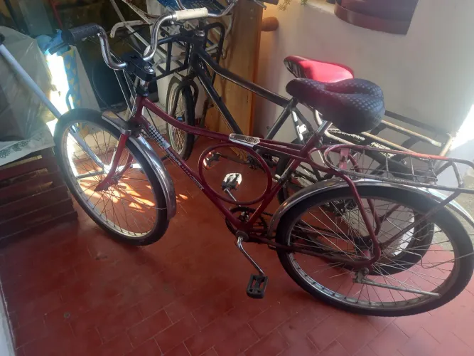Bike com quadro de luva com rolamento na frente e atrás