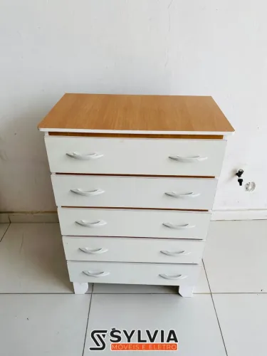 Cômoda 5 gavetas