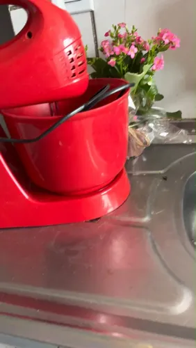 Batedeira Mondial Prática Red