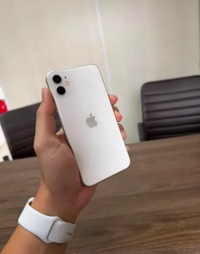 IPHONE 11 64 GIGAS