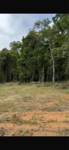 Terreno próximo a pedra azul.