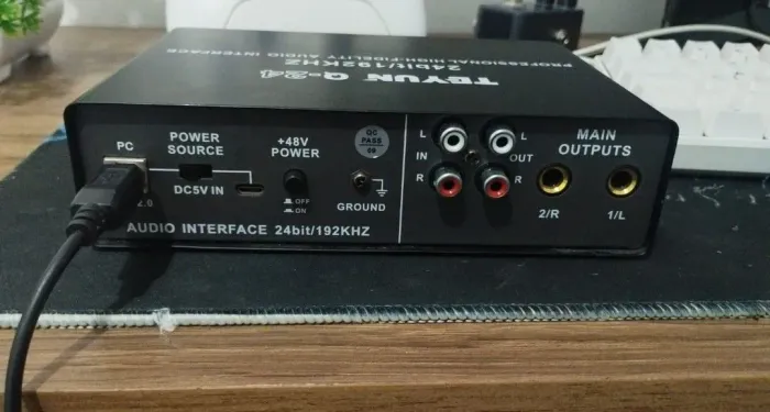Interface de áudio teyun q24