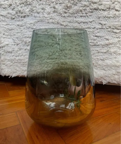 Vaso cachepô em vidro fume ,decorativo!