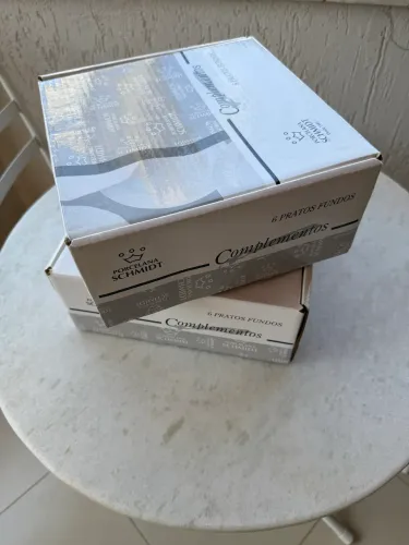 Conjunto de 12 pratos fundos Schmidt