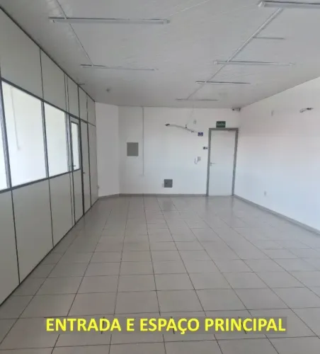 Excelente sala para escritório, 60 m2, na área central.
