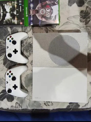 Xbox One S1TB