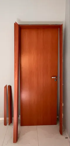 Vendo porta completa + Fechadura