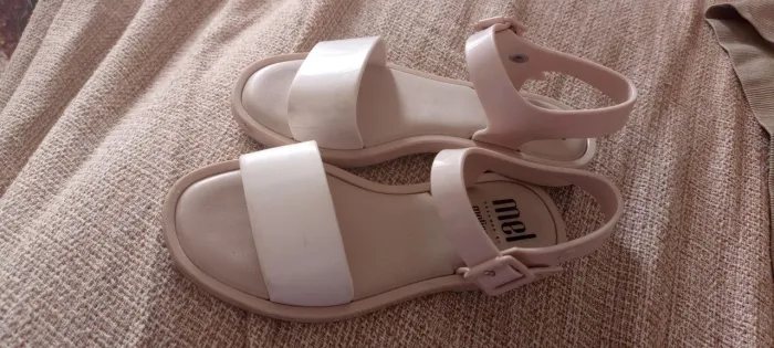 Mini melissa