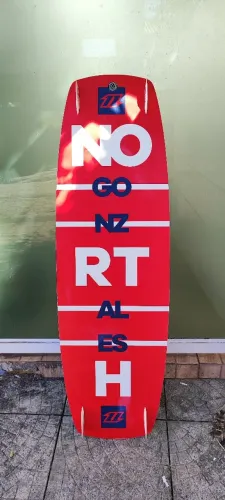 PRANCHA DE KITESURF + BOMBA