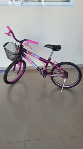 Vendo Bicicleta aro 20 semi nova