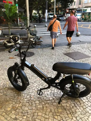 CRUISER LEV USADA EM ÓTIMO ESTADO