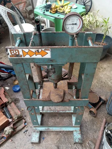 Vende_se prensa 10 toneladas 1.150