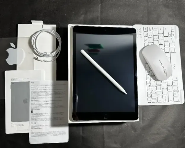 iPad 9 64GB Prata Kit Estudo e Trabalho - OLX Pay - Parcelo 18x e Faço Troca