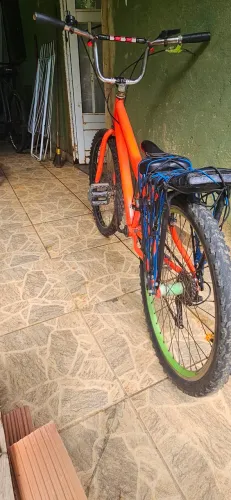 Bike montadinha aro 24