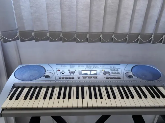 Teclado Yamaha