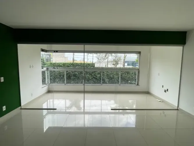 Divisória / Porta de Correr em Vidro Temperado Completa (6,35 m x 2,16 m) - Com Calhas e F