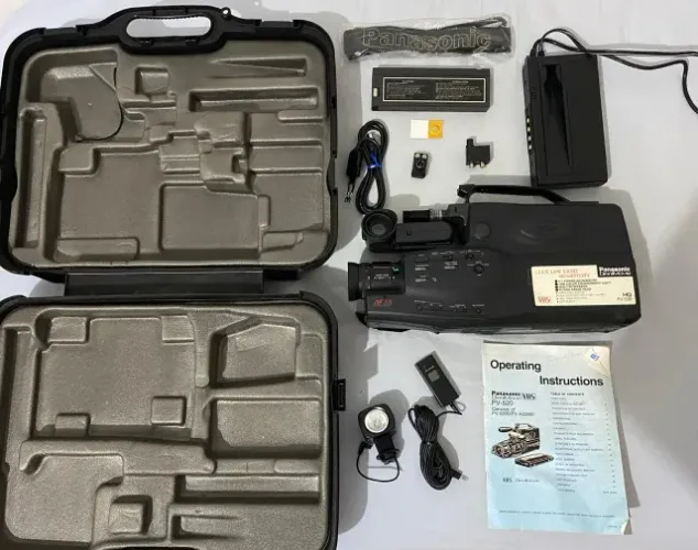 Filmadora VHS panasonic PV520 na Maleta Completa Relíquia