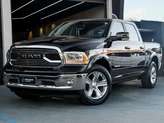Ram Classic Laramie 5.7 V8 16V Gasolina 4X4 Aut. 2023