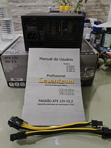 Fonte Seventeam ST-550P-AG - 550W - PFC Ativo - Nível Profissional/Gamer