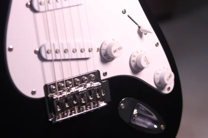 Kit guitarra blindada pouco usada