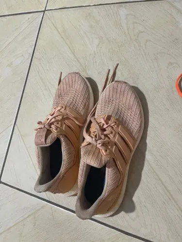 Tênis de academia Adidas booster feminino