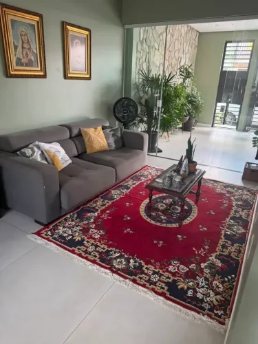 Conjunto Itaúba Casa à venda, dispõe de 150m², 03 suítes, 02 vagas, localizada na Pedreira