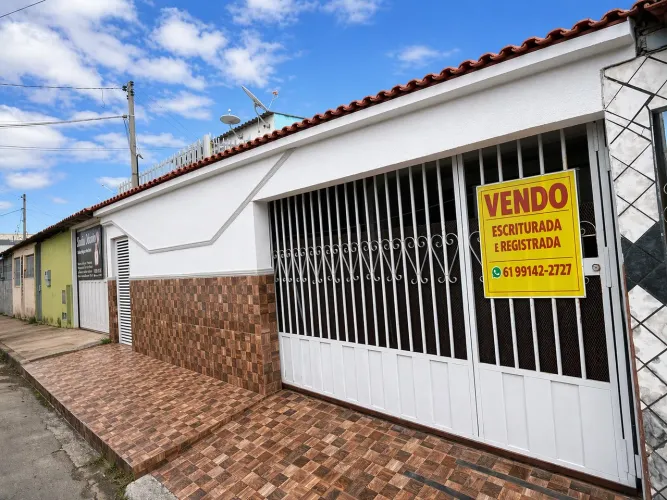 IMPERDÍVEL CASA REFORMADA 100% LAJE MELHOR CUSTO E BENEFÍCIO 