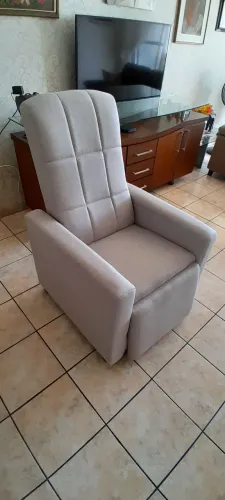 Poltrona Reclinável (cadeira do papai) nova, nunca usada, com nota fiscal.
