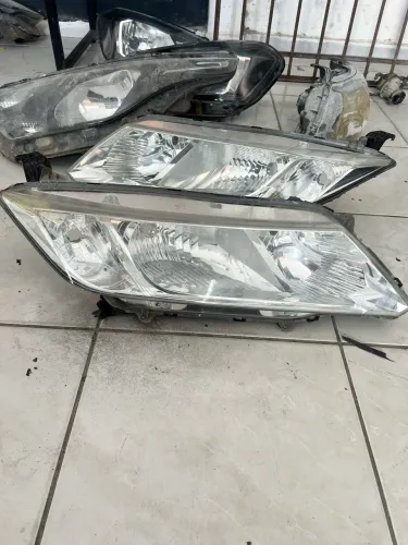 Farol Honda City