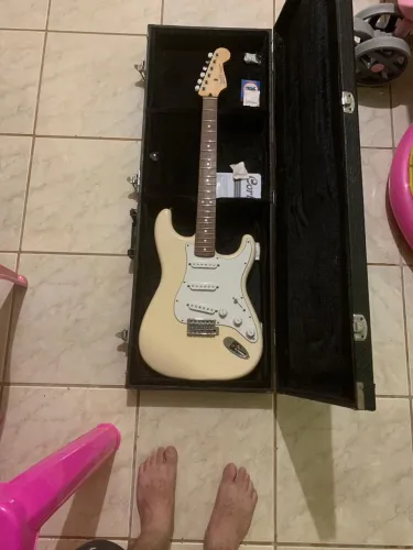Guitarra Fender stratocaster