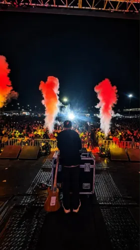Balada eletrônica + Baile Funk
