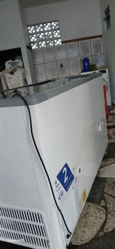 Vendo freezer semi novo 503L por 3.500.00 com 3 mesesdeuso, retirar no pagane palhoça SC