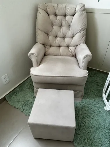 Poltrona de amamentação