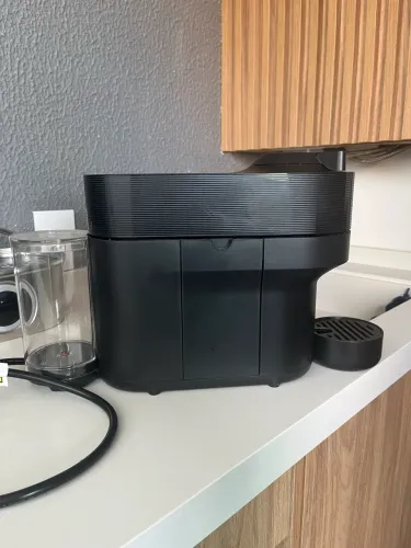 Máquina de café Nespresso Vertuo Pop