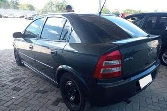 VENDO PEÇAS ASTRA 2.0 2009 - COM NOTA FISCAL 