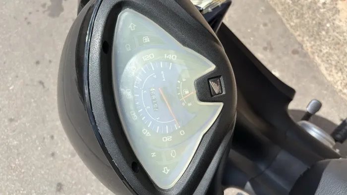 Vendo Biz 125  preta em perfeito estado de conservação 