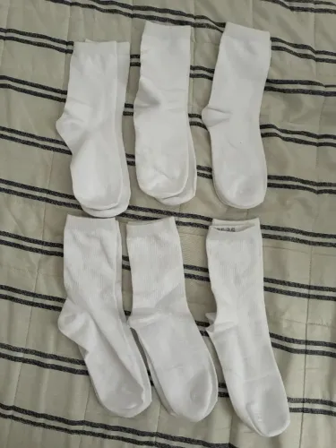 Vendo todas essas meias infantis
