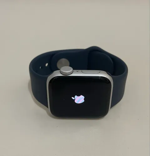 Apple Watch SE 40 mm