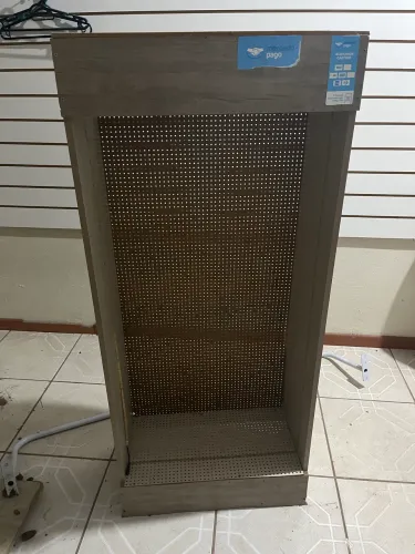 Expositor para colocar ganchos 