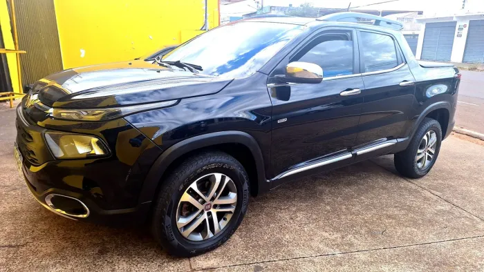Fiat Toro Freedom 2.0 16V 4X2 TB Diesel Mec. 2017