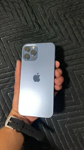 Carcaça iPhone 12 Pro Max em excelente estado !