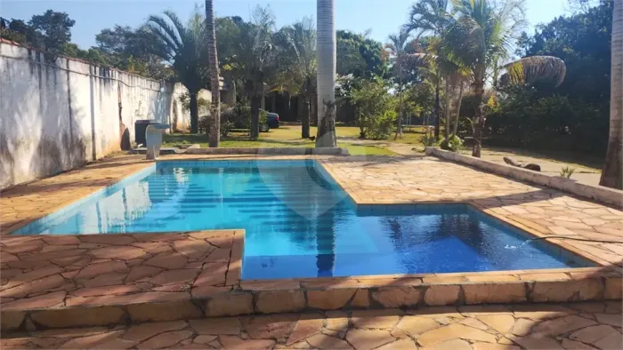Chácara com 2 casas no mesmo terreno a venda em Iperó - SP.