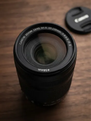 Lente Canon EF-S 55-250mm f/4-5.6 IS II - Excelente estado