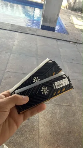 16 gb de memória ram 2x8 ddr4 3000 mhz