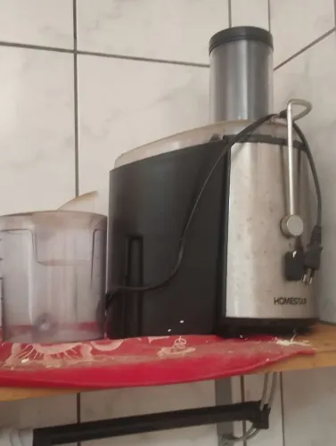 Centrífuga de Frutas e Legumes Homestar Power Juicer.