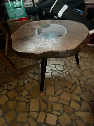 Mesa de centro madeira maciça rústica com vidro 