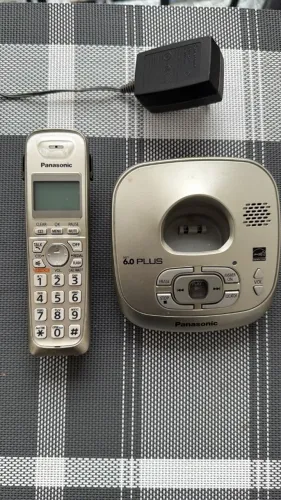 Telefone Sem Fio Panasonic KX-TG4021 - DECT 6.0 Plus c/ Secretária Eletrônica