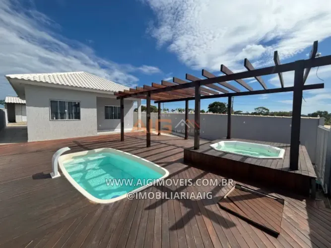 Casa 3 Quartos Piscina Hidromassagem Espaço Churrasqueira