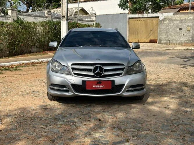 Mercedes-Benz C-180 CGI Coupe 1.8 16V 156cv Aut. 2012