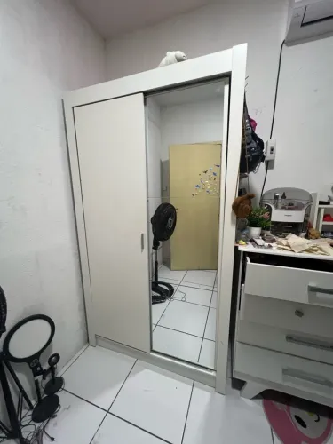guarda roupa duas portas